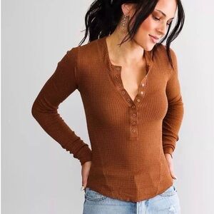 Free People Waffle Knit Henley Top 🍂 Brown Long Sleeve Fitted Boho Thermal